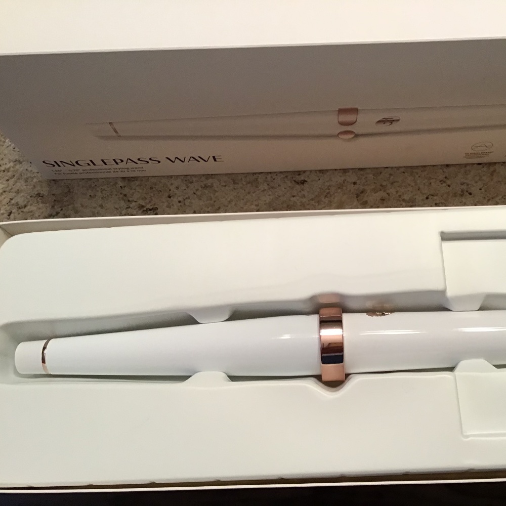 T3 Singlepass Wave Professional Styling Wand